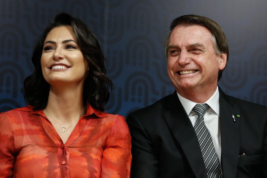 MP will investigate alleged interference by Michelle Bolsonaro in Caixa thumbnail