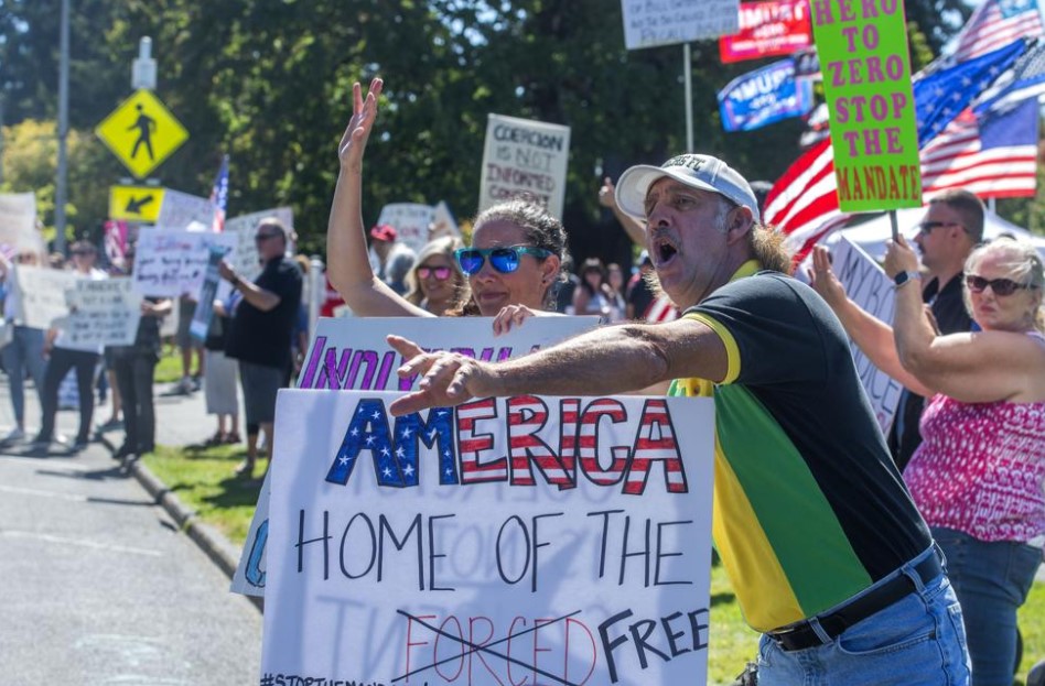Americanos protestam na capital do país contra mandato de vacinas