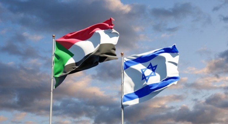 Bandeiras do Sudão e de Israel