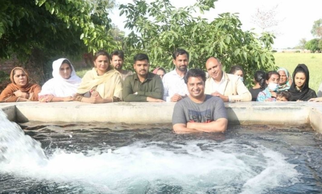 Batismo no Paquistão