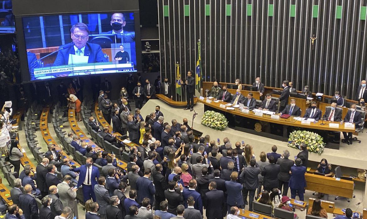 Jair Bolsonaro fala ao Congresso Nacional