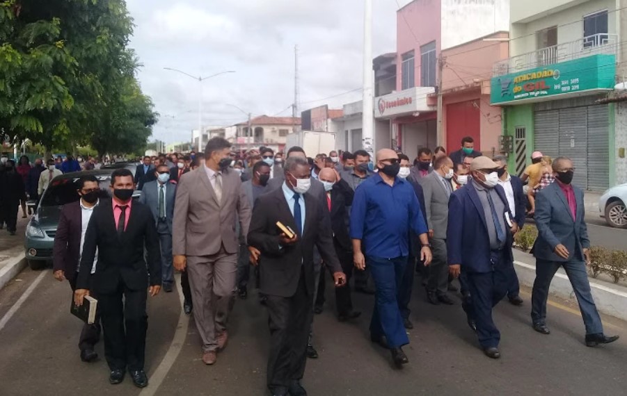 líderes evangélicos em manifestação em Coroatá