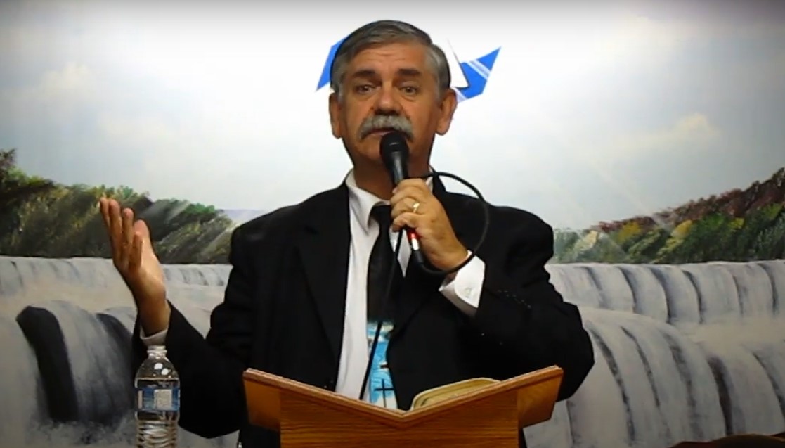 Pastor Claudio Martins
