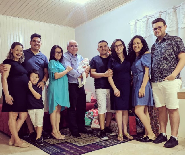 Pastor Luiz Vianei e família